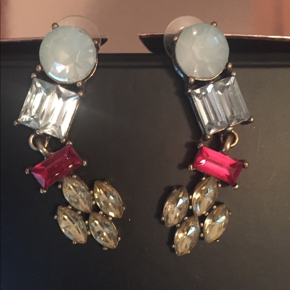 Earrings - Picture 1 of 2